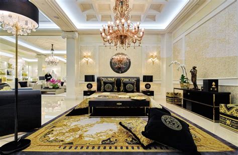 decorazione dei salotti versace foto|Versace Home Collection: 5 accessori per arredare la casa con .